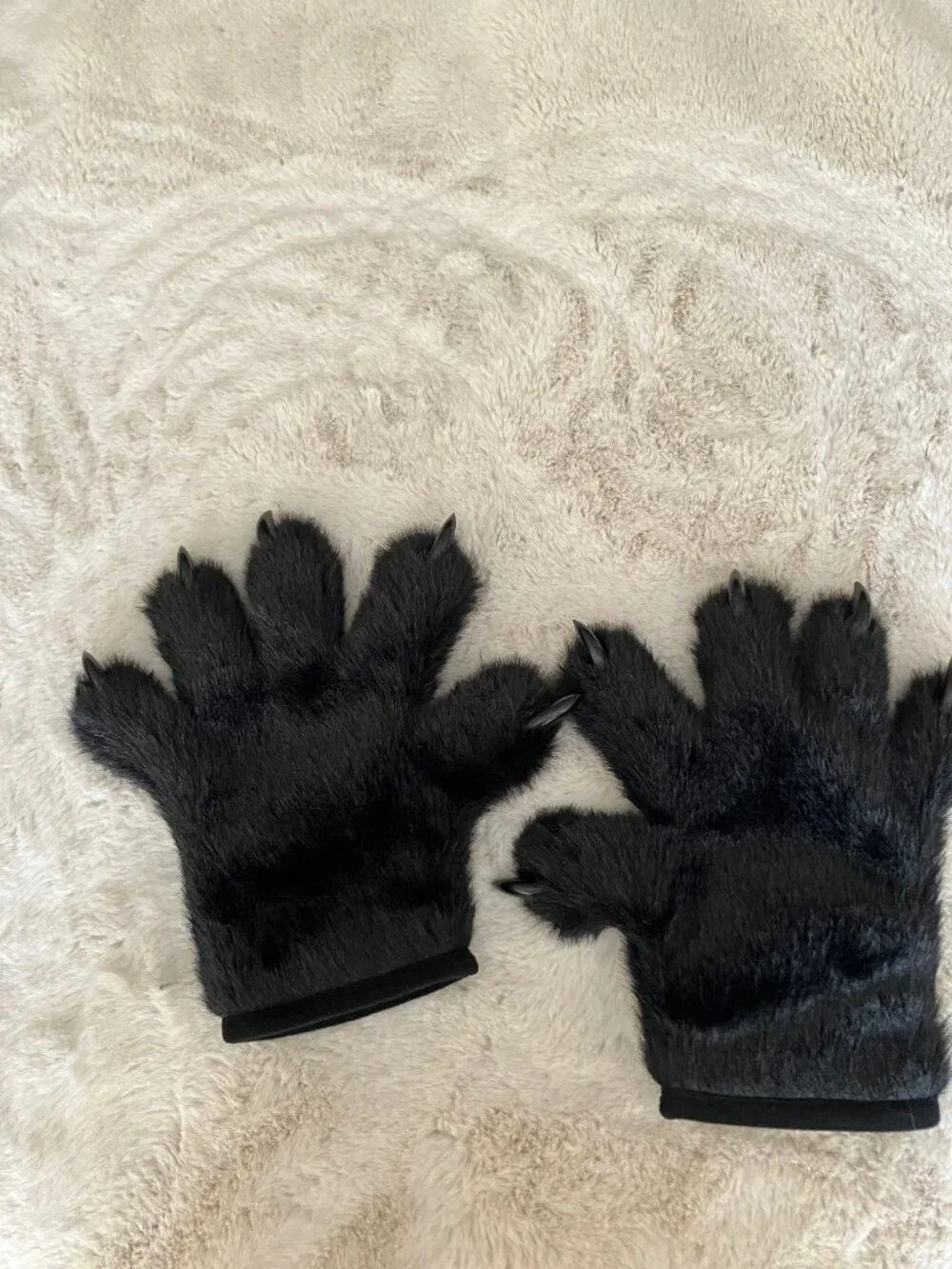 KITTEN MITTENS GLOVES - FAUX FUR - CLAWS - BLACK AND PINK TOES BEANS - NWOT